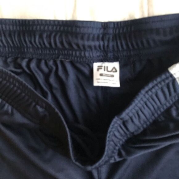 Fila boys athletic shorts size XL - Picture 2 of 3